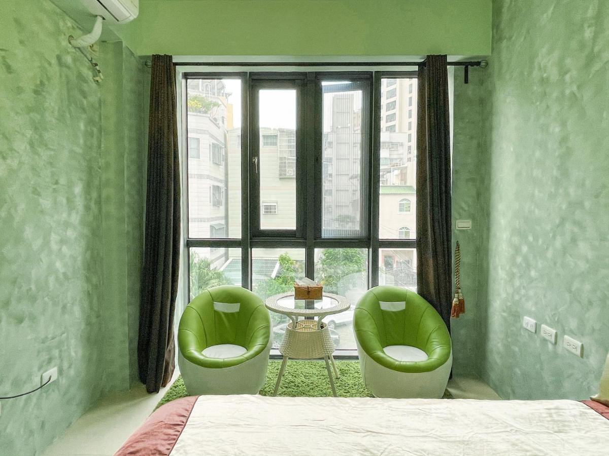 Kaohsiung Raifong Corner Homestay Exterior photo