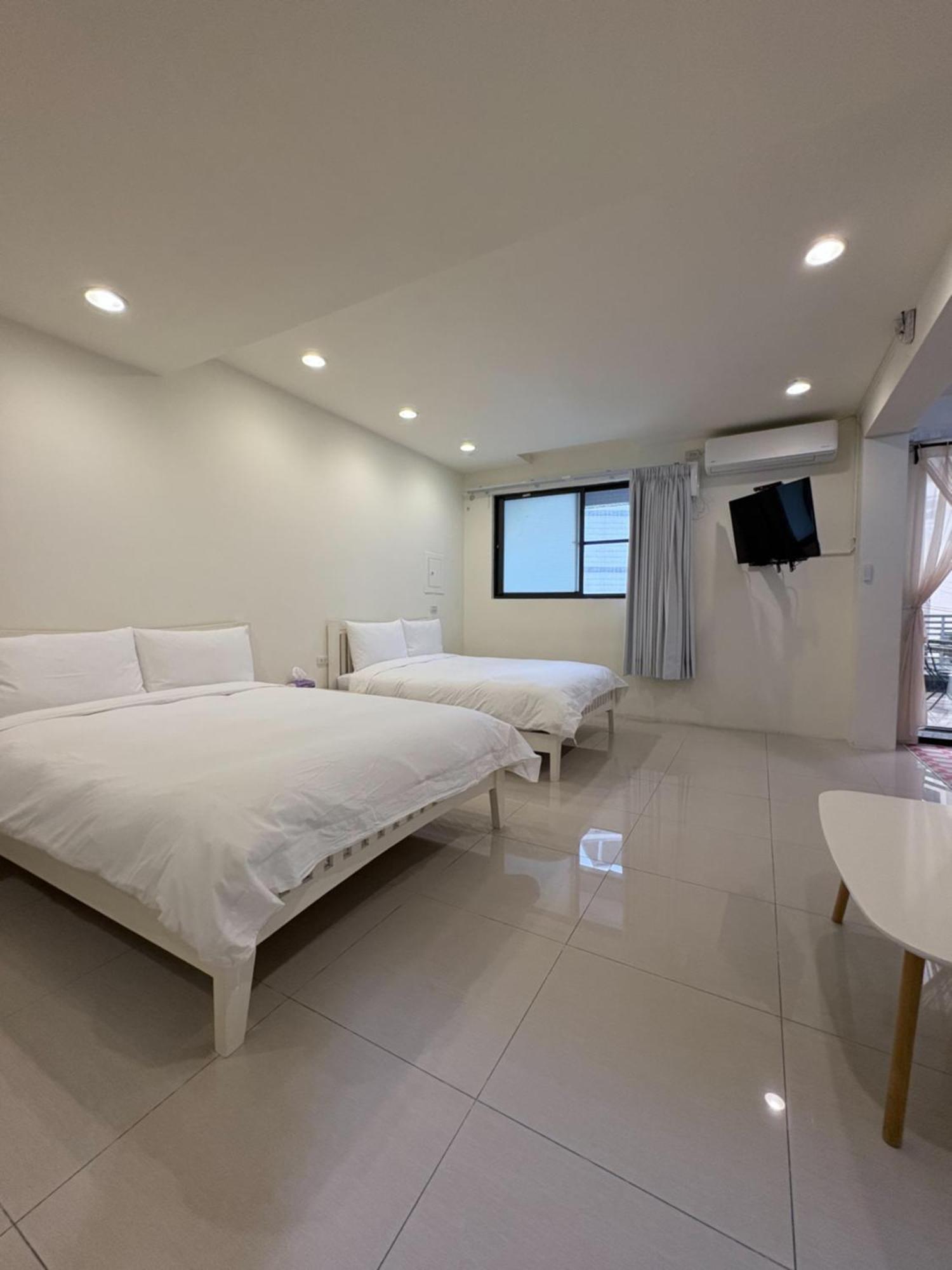 Kaohsiung Raifong Corner Homestay Exterior photo