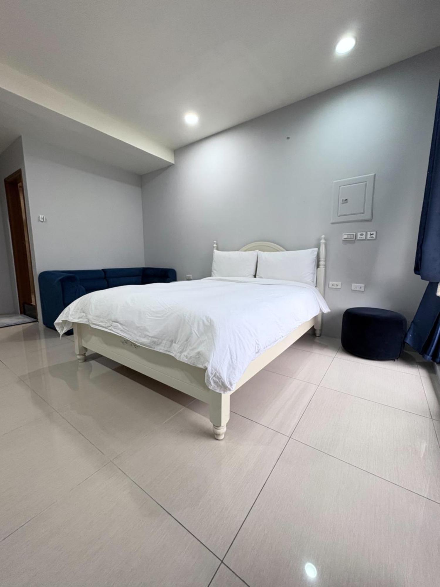 Kaohsiung Raifong Corner Homestay Exterior photo
